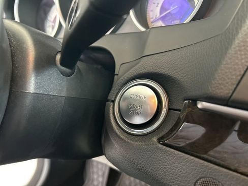 Used 2015 Mercedes-Benz E 550 Cabriolet image 52