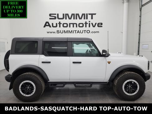 Used 2023 Ford Bronco Badlands w/ Sasquatch Package image 1