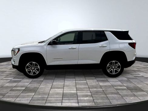 Used 2025 GMC Terrain Elevation AWD/4WD image 4