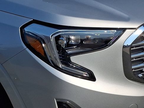 Used 2019 GMC Terrain Denali AWD/4WD image 9