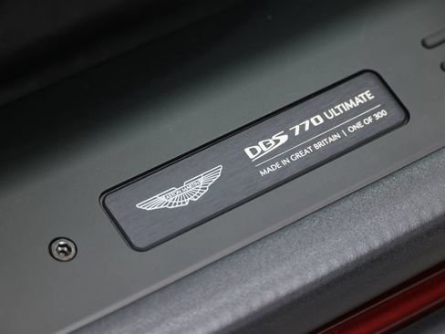Used 2023 Aston Martin DBS Coupe RWD image 98