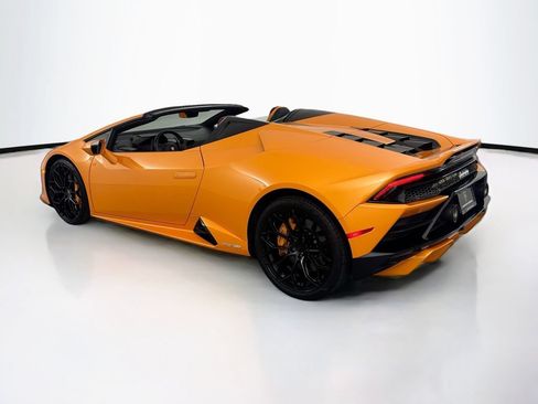 Used 2020 Lamborghini Huracan EVO RWD image 7