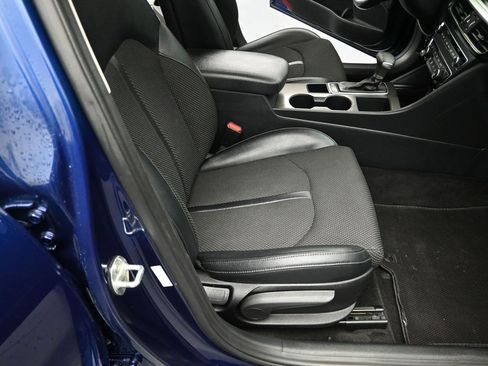 Used 2019 Kia Optima S image 34