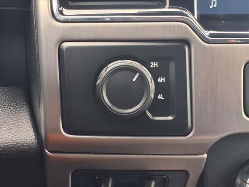 Used 2022 Ford F250 Platinum image 24