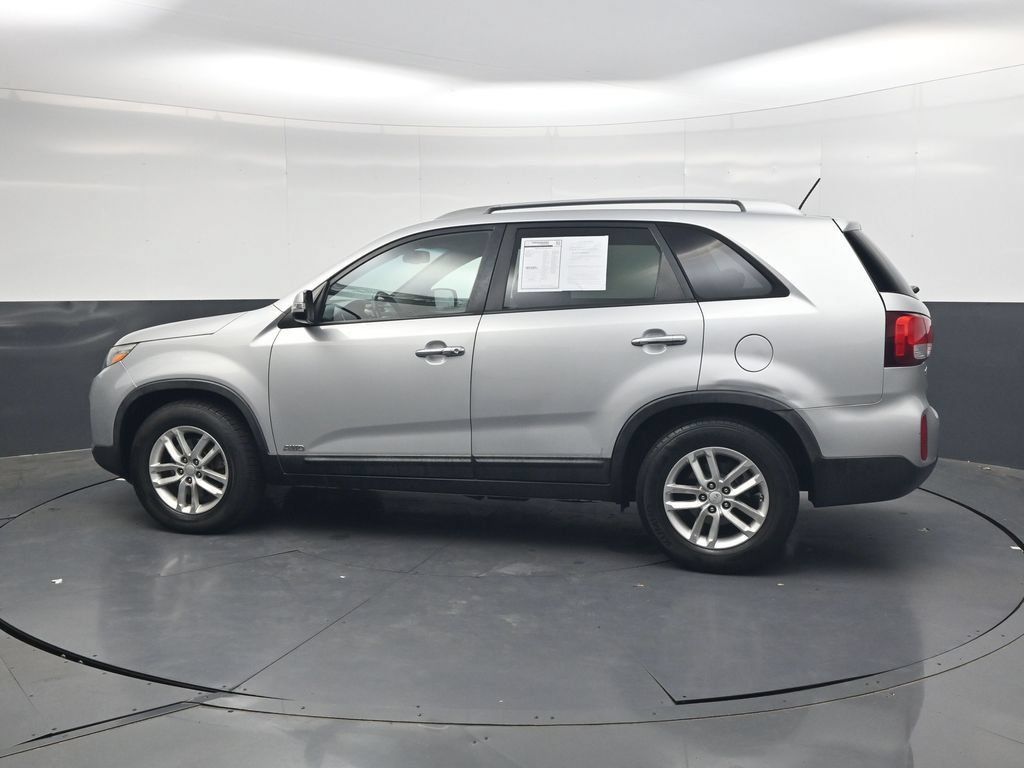 Used 2015 Kia Sorento LX AWD/4WD image 11