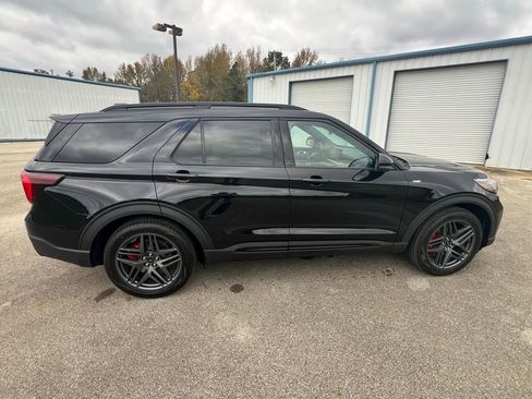 New 2026 Ford Explorer ST-Line w/ ST-Line Street Pack image 6