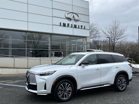 New 2026 INFINITI QX60 Luxe image 1