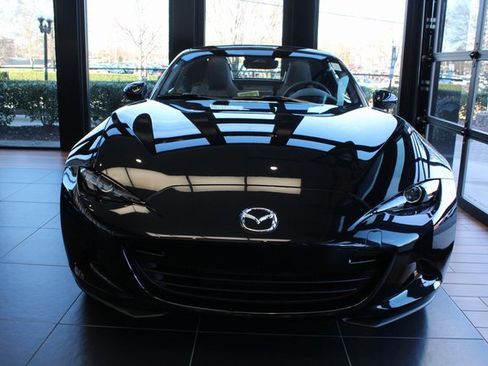 New 2025 MAZDA MX-5 Miata RF Grand Touring image 2