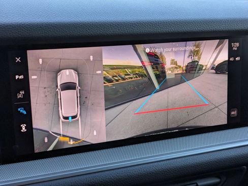 Used 2024 Porsche Cayenne S image 19