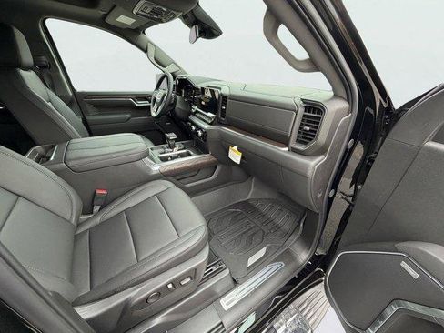 New 2026 GMC Sierra 1500 SLT w/ SLT Premium Package image 29