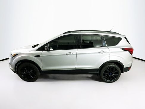 Used 2019 Ford Escape Titanium AWD/4WD image 4