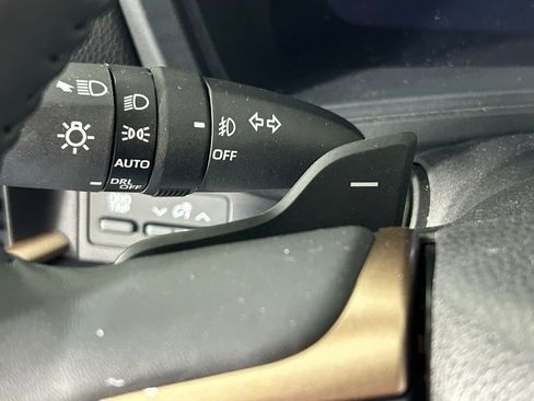 Used 2025 Toyota Grand Highlander AWD Hybrid image 29