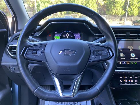 Used 2023 Chevrolet Bolt EUV LT w/ Comfort Package FWD image 18