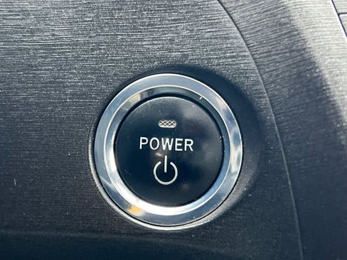 Used 2010 Toyota Prius Five image 25