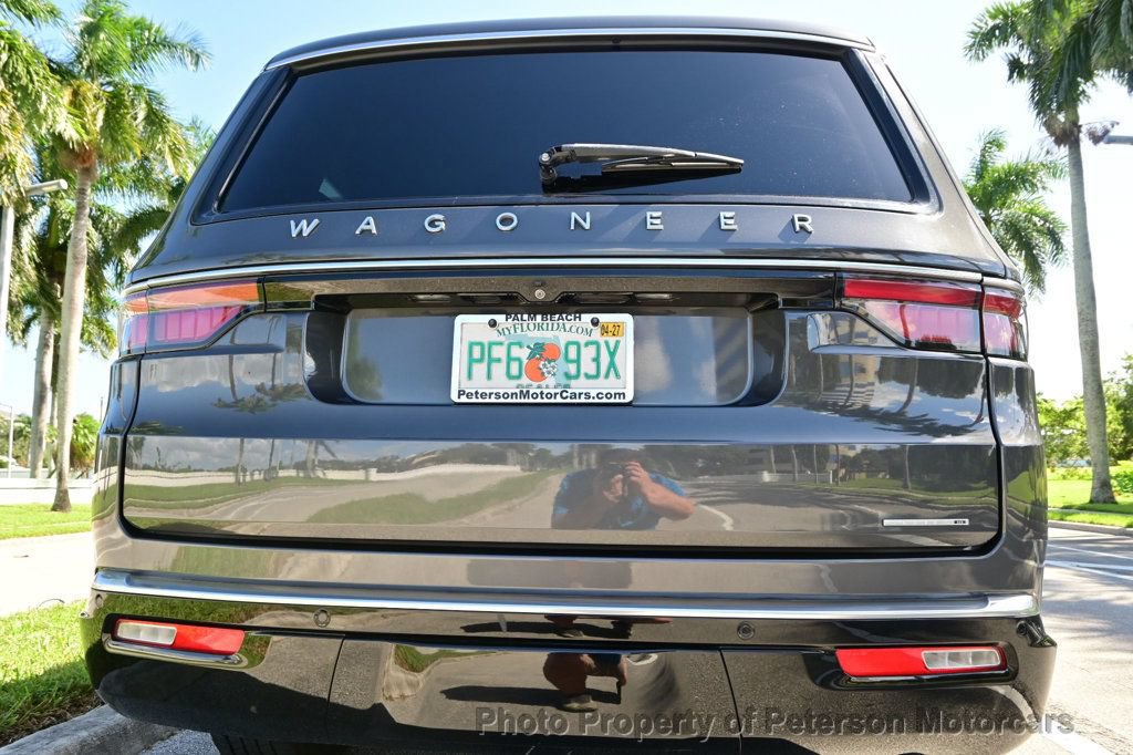 Used 2022 Jeep Wagoneer Series III w/ Premium Group I RWD image 15
