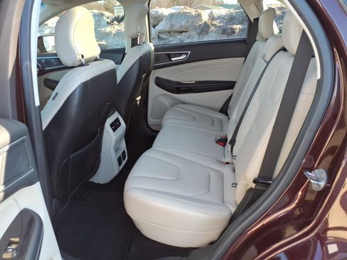 Used 2019 Ford Edge Titanium w/ Cold Weather Package image 14