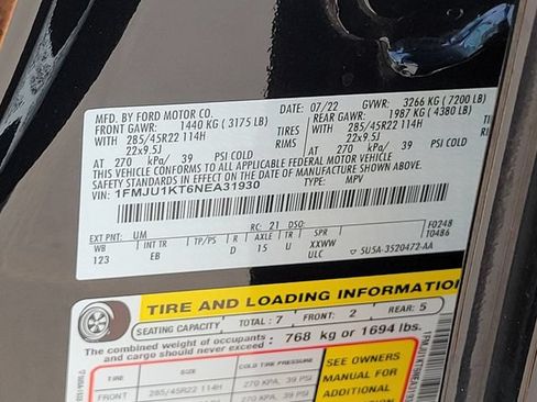 Used 2022 Ford Expedition Limited RWD image 16