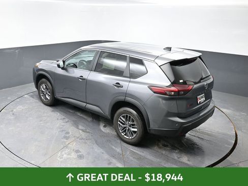 Used 2024 Nissan Rogue S image 48