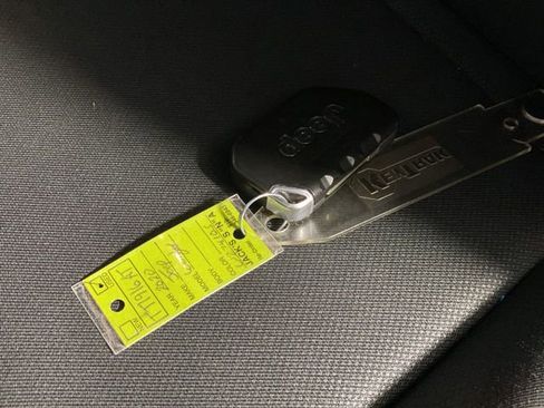 Used 2020 Jeep Wrangler Sport image 19