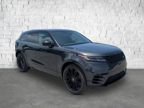 New 2026 Land Rover Range Rover Velar Dynamic SE image 8