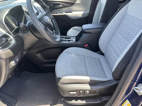 Used 2022 Chevrolet Equinox LS FWD image 19