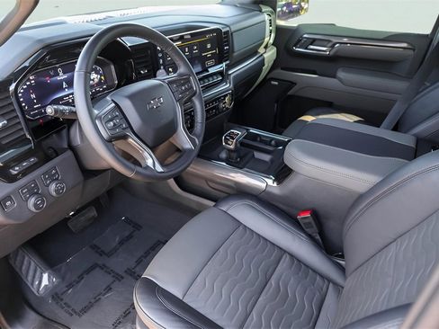 Certified 2025 Chevrolet Silverado 1500 ZR2 w/ Technology Package image 13