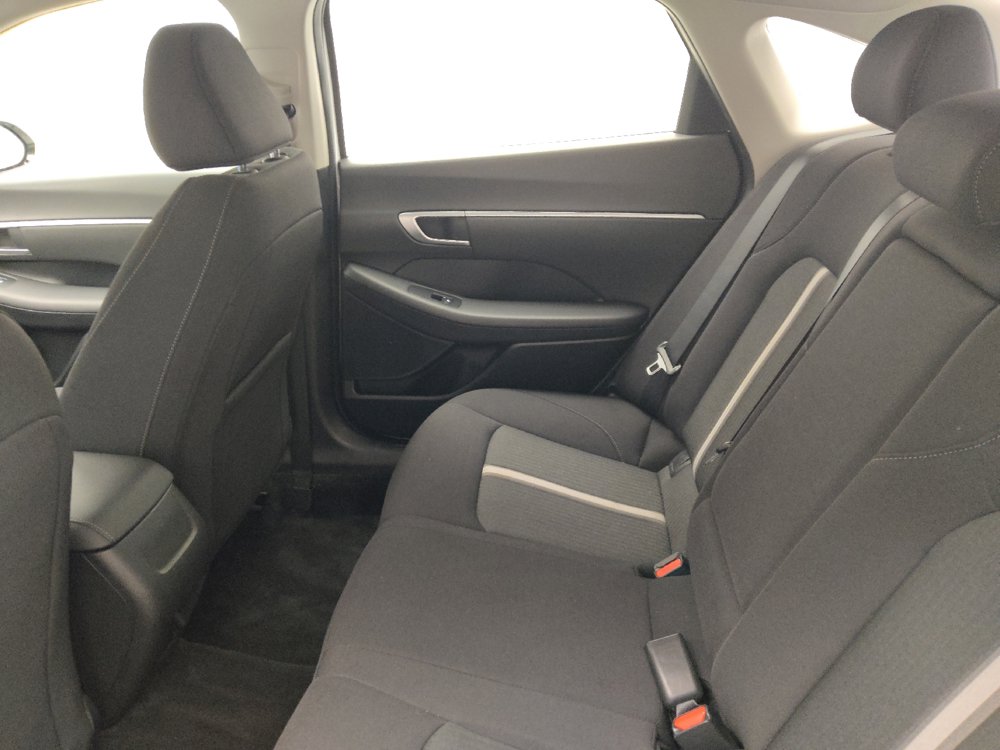 Used 2025 Hyundai Sonata SEL FWD image 18