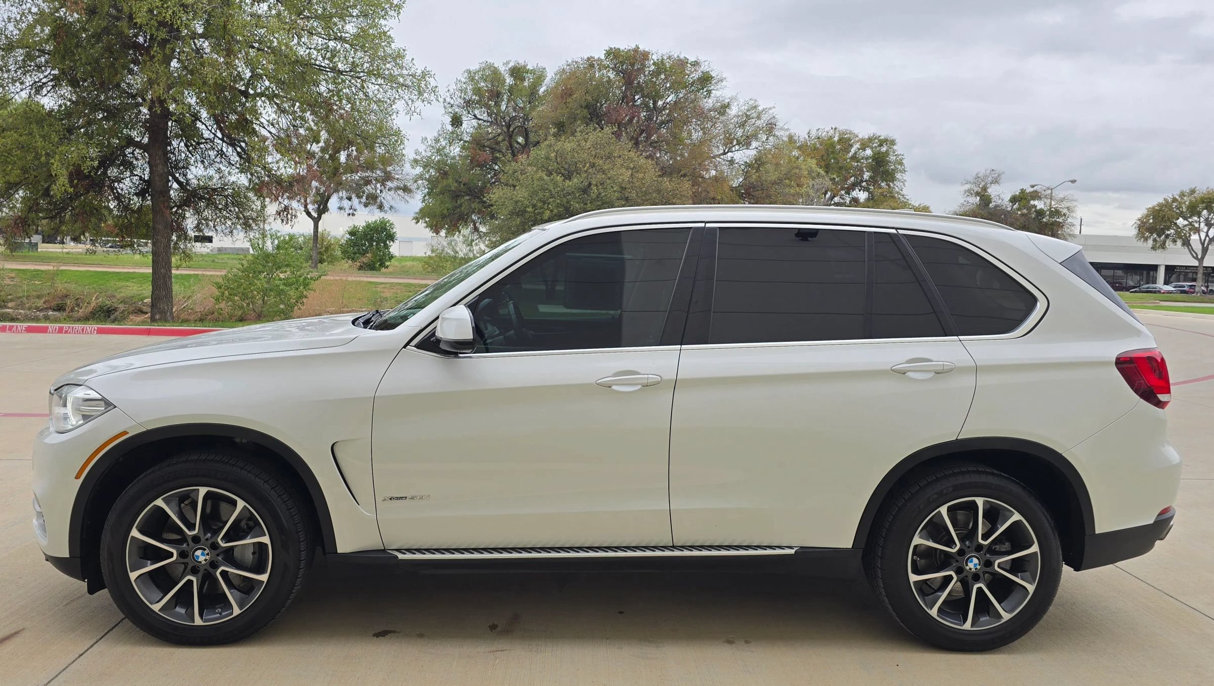 Used 2015 BMW X5 xDrive50i AWD/4WD image 10