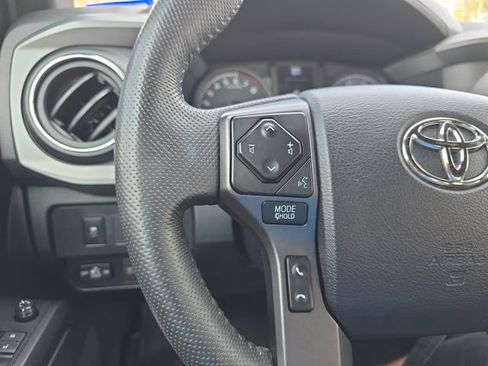 Used 2021 Toyota Tacoma TRD Sport w/ Technology Package RWD image 19