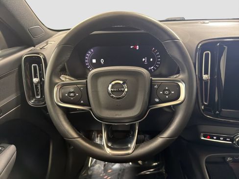 Used 2023 Volvo XC40 B5 Plus w/ Climate Package AWD/4WD image 28