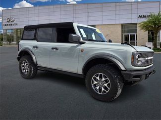 Used 2024 Ford Bronco Badlands video 2