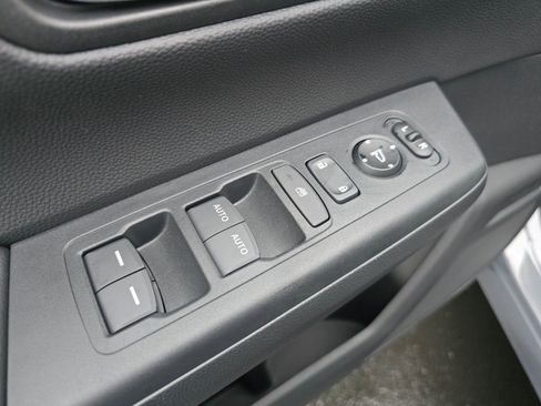 Used 2025 Honda CR-V Sport image 17