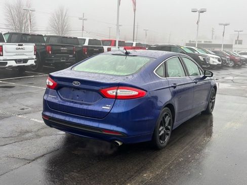 Used 2015 Ford Fusion SE w/ Equipment Group 202A image 5