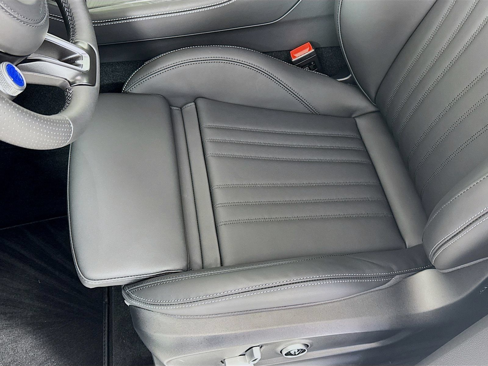 Used 2025 Maserati Grecale GT AWD/4WD image 18