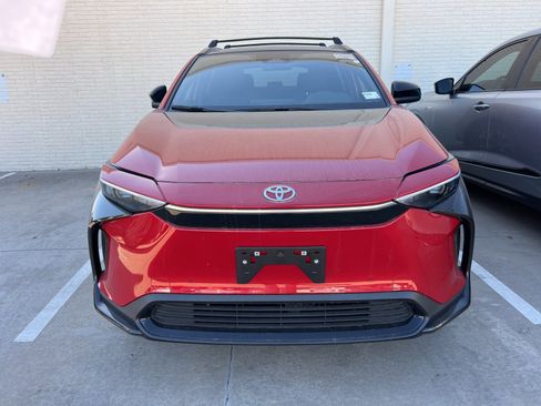 Used 2024 Toyota bZ4X XLE image 2