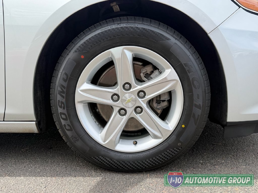 Used 2020 Chevrolet Malibu LS FWD image 12