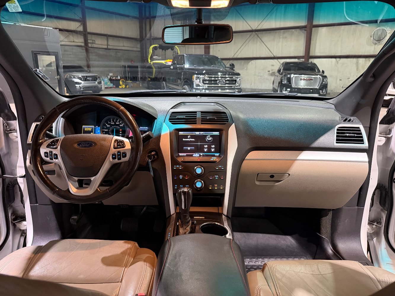 Used 2011 Ford Explorer XLT w/ 202A Rapid Spec Order Code FWD image 28
