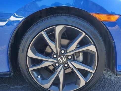 Used 2018 Honda Civic Sport image 27