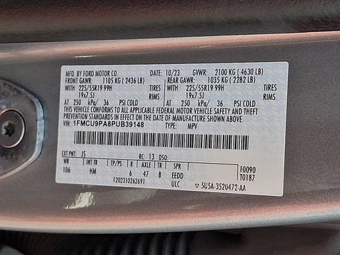 Certified 2023 Ford Escape ST-Line Elite AWD/4WD image 29