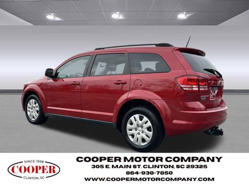 Used 2020 Dodge Journey SE image 5