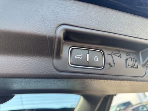 Certified 2022 Ford Explorer XLT w/ Equipment Group 202A image 50