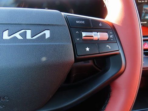 New 2026 Kia Sportage SX image 33