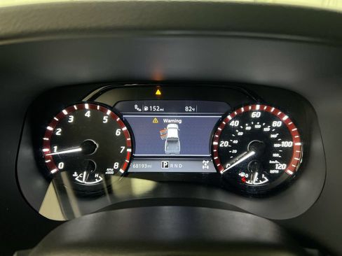 Used 2022 Nissan Frontier PRO-4X w/ Technology Package AWD/4WD image 12