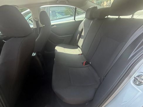 Used 2016 Volkswagen Jetta S FWD image 25