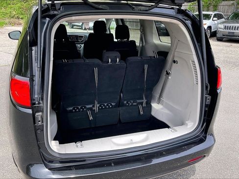Certified 2023 Chrysler Voyager LX FWD image 32