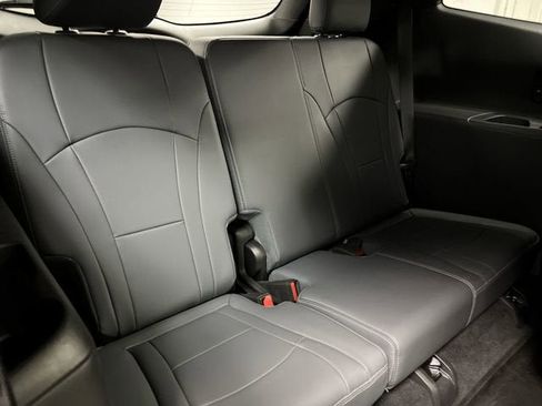 Certified 2023 Buick Enclave Essence w/ Experience Buick Package FWD image 27