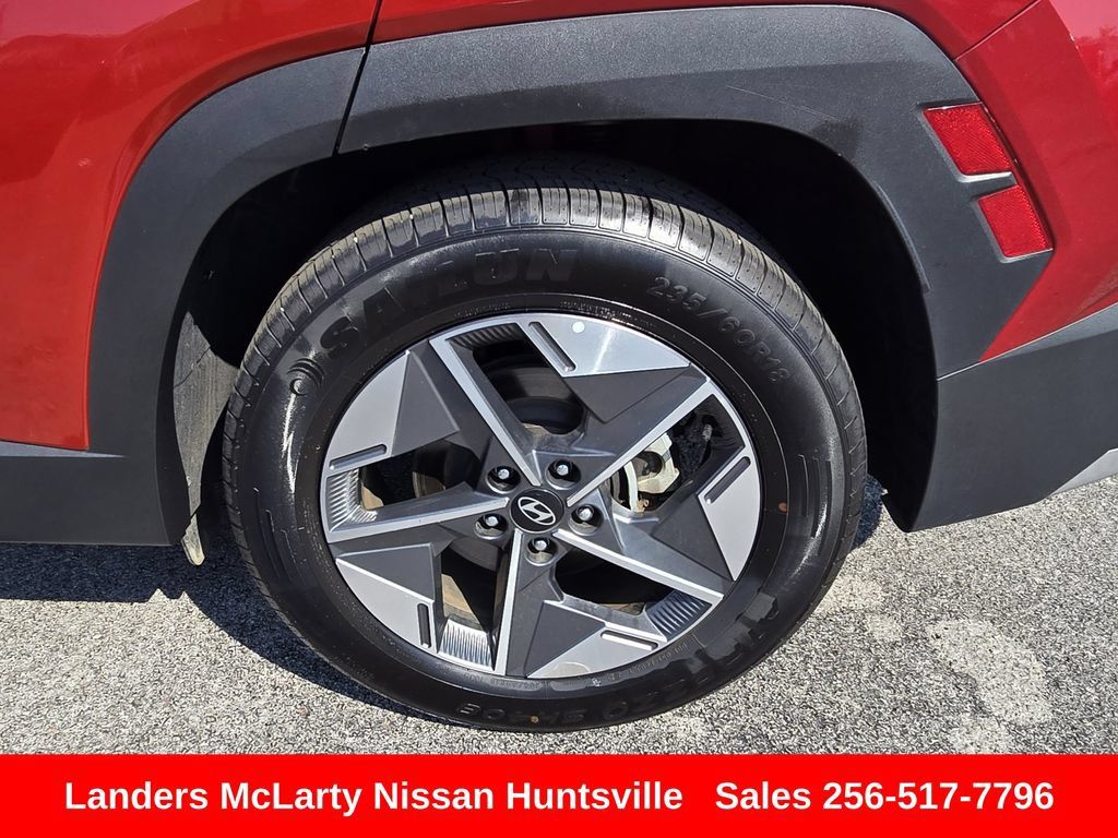 Used 2025 Hyundai Tucson SEL FWD image 12
