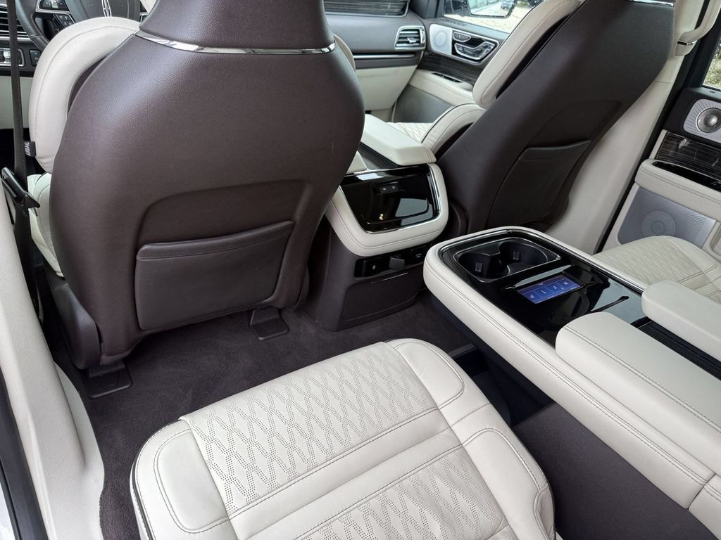 Certified 2023 Lincoln Navigator Black Label AWD/4WD image 34