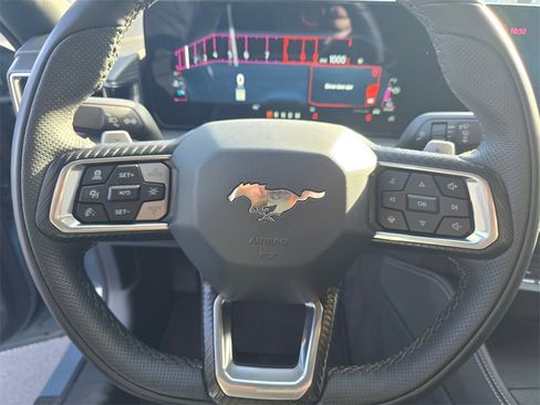 Used 2025 Ford Mustang GT Premium image 21