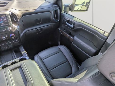 Used 2021 GMC Sierra 3500 Denali w/ Denali Ultimate Package image 16